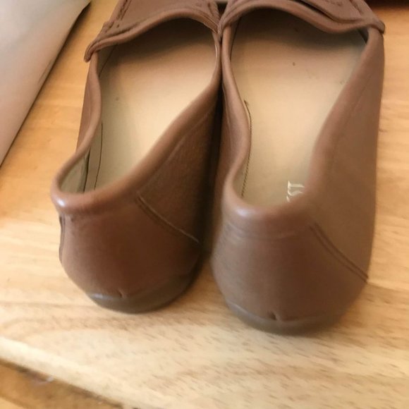 Nine West - 9M - Beige Loafers - Picture 7 of 8